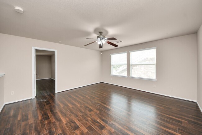 Building Photo - 7214 Baitland Dr