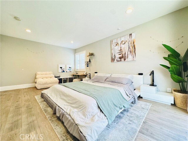 Building Photo - 750 Lincoln Ave