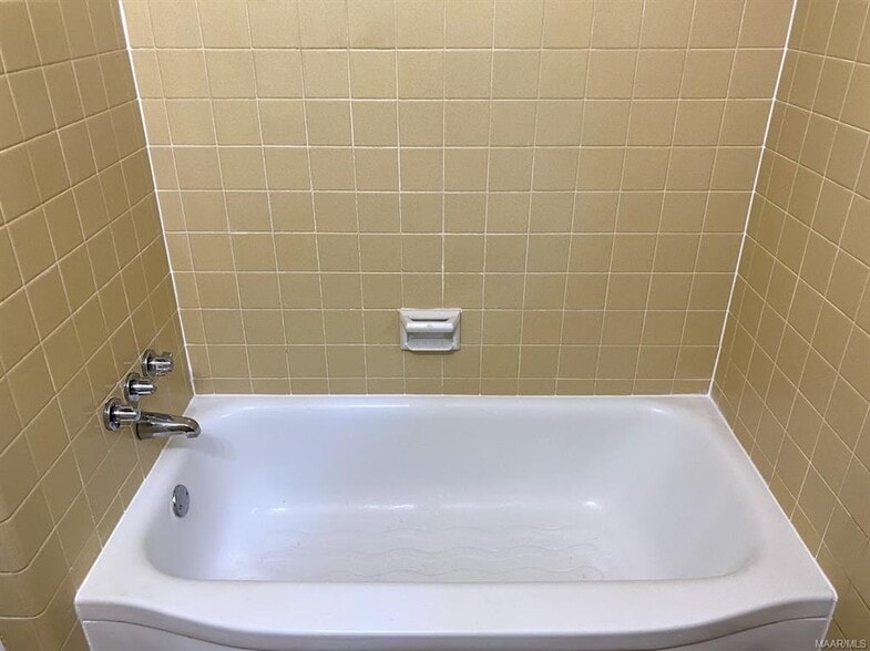 Building Photo - 940 Green Ridge Ct