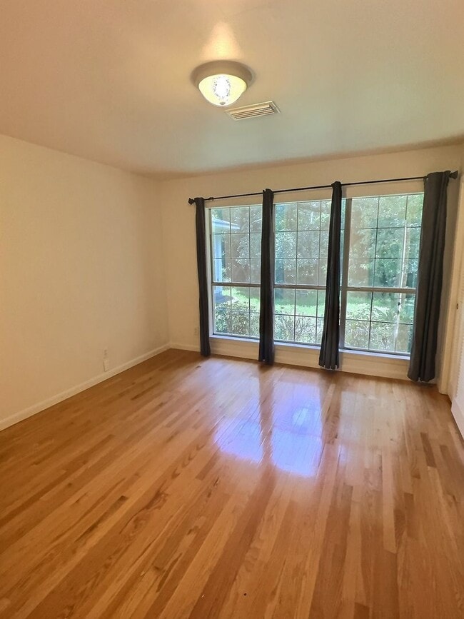 Building Photo - Spacious 4-Bedroom Home in the Desirable Gulf Hills Golf Course Community!