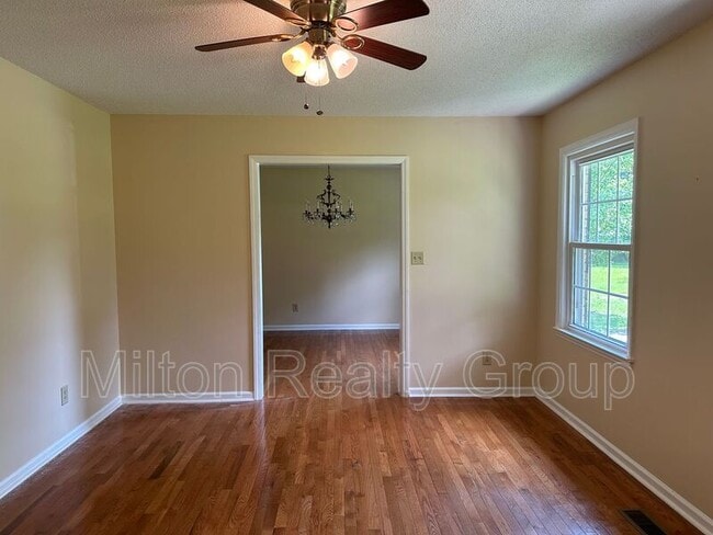Building Photo - 12013 NC-210