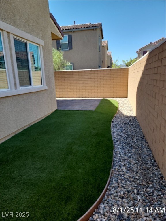 Building Photo - 420 Desert Cadence St
