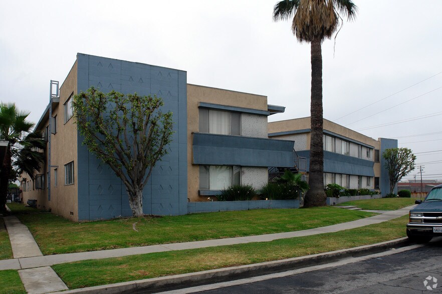 Building Photo - El Segundo Apartments
