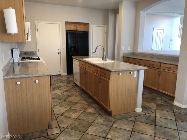 Building Photo - 7204 Buglehorn St