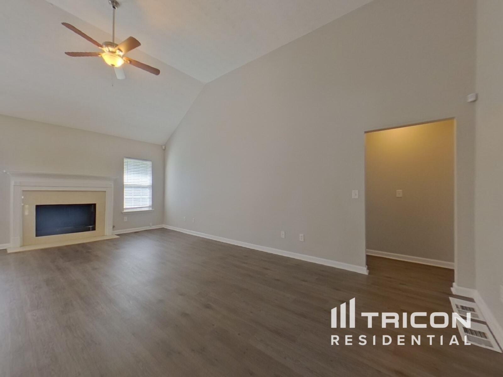 Building Photo - 6821 Hickory Hollow Dr