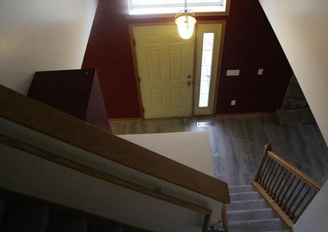 Building Photo - 6804 Pine Crest Trail S