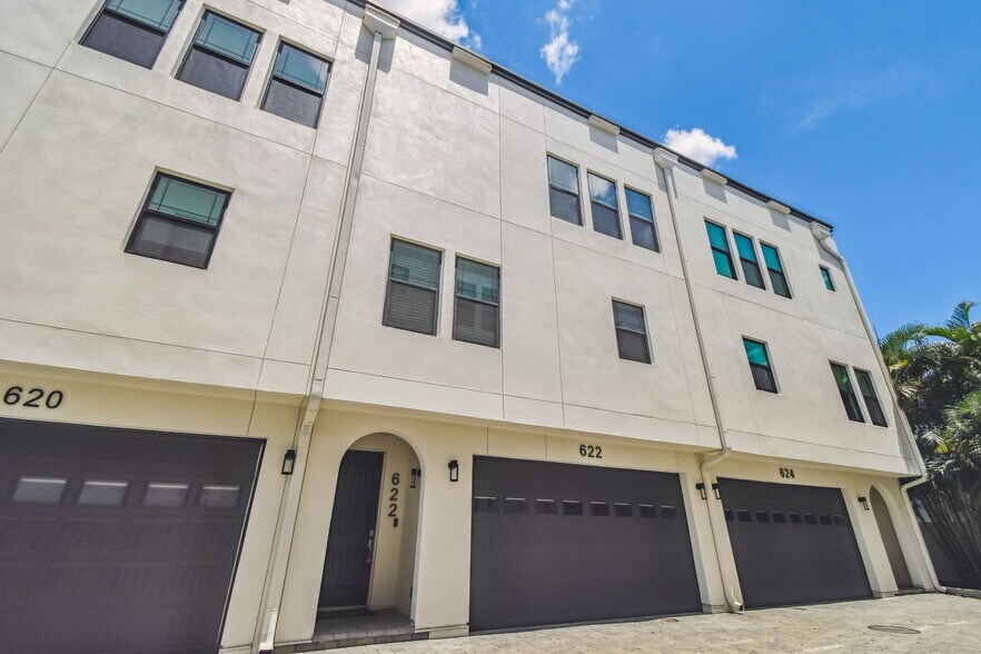 Building Photo - 622 S Matanzas Ave