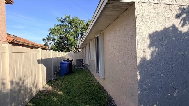 Building Photo - 11803 Classic Lake Way