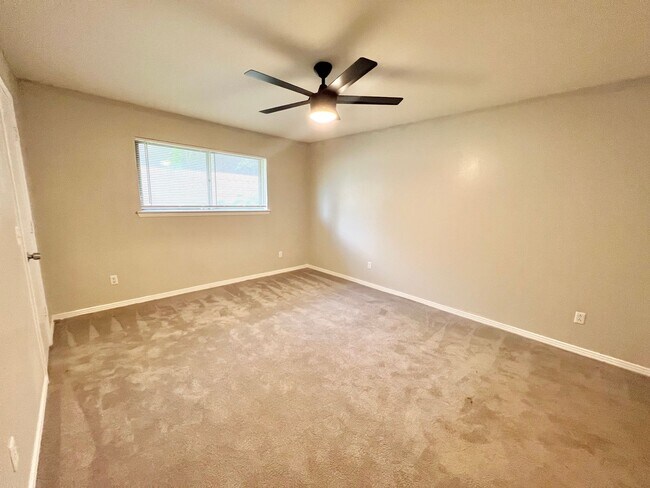 Building Photo - Beautiful Home in Rowlett Texas!