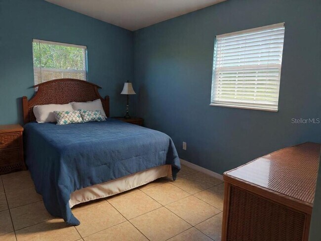 Building Photo - 3530 Schwalbe Dr