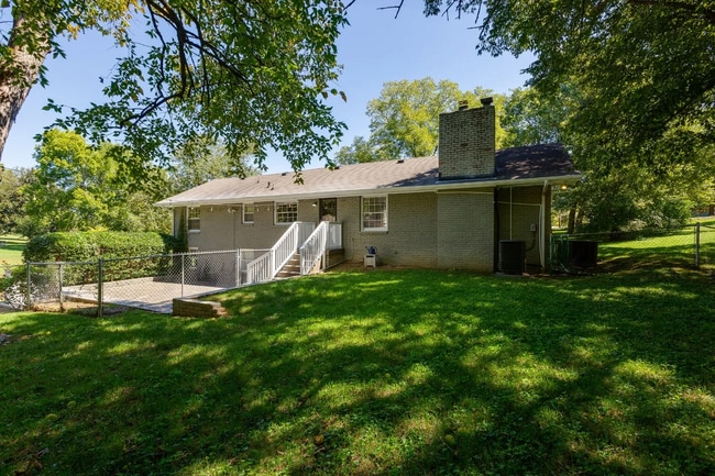 Building Photo - 4417 Saunders Ave