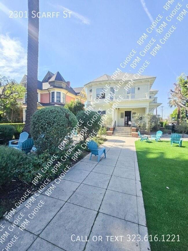 Building Photo - 2301 Scarff St