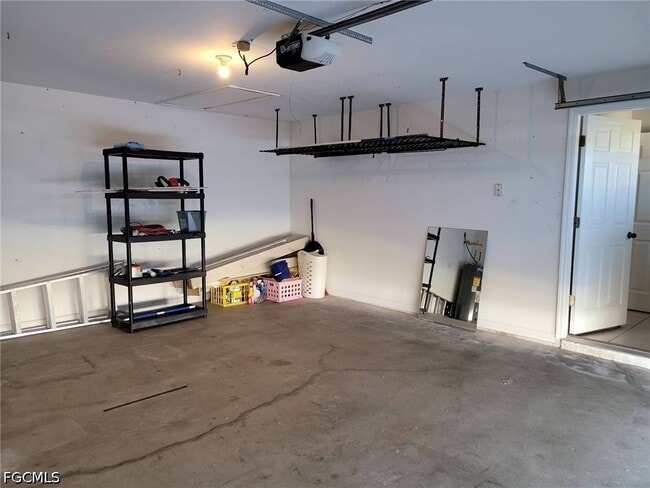 Building Photo - 1702 NE 33rd St