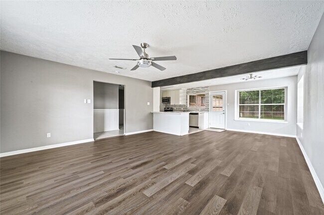 Building Photo - 7310 Kite Hill Dr