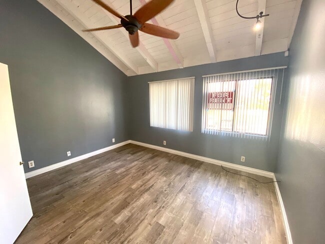 Building Photo - Welcome Home! Upgraded 2 Bedroom, 2.5 Bath...