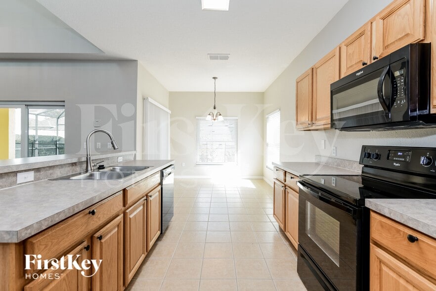 Building Photo - 356 Highgate Park Blvd