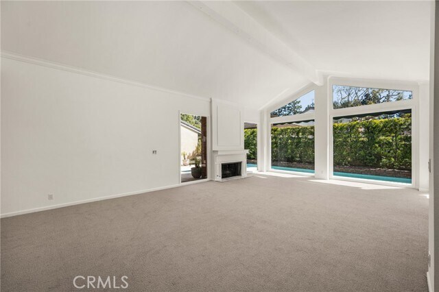 Building Photo - 5 Rue Fontainebleau