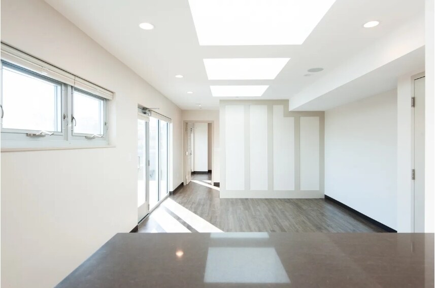 Building Photo - 11 Dorchester St