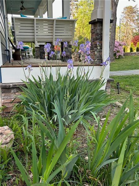 Building Photo - 4060 Merritt Dr