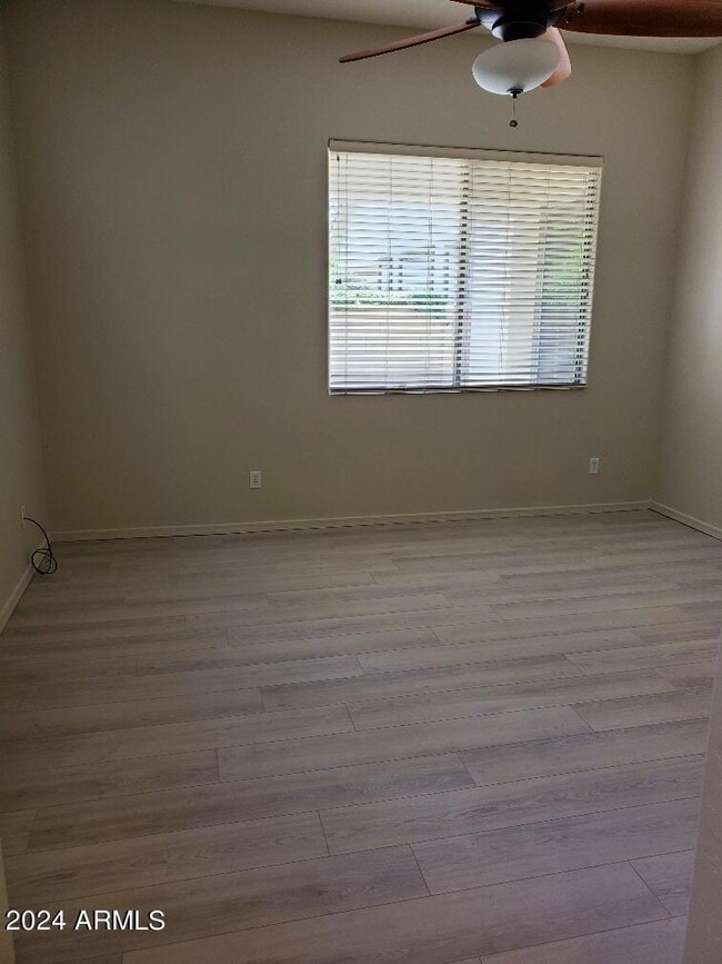 Building Photo - 1864 W Olive Way