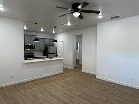 Building Photo - 5804 Urbana Pl