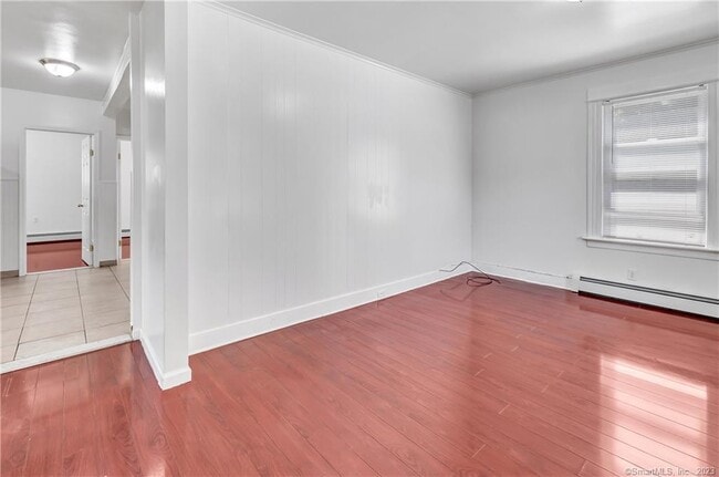 Building Photo - 130 Long Hill Ave