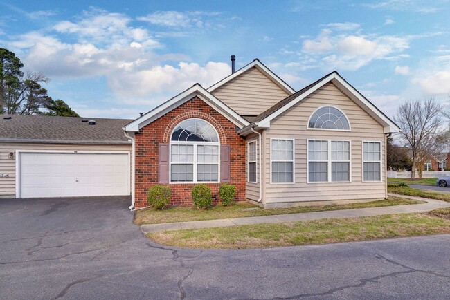 Building Photo - Easy Single Floor Living