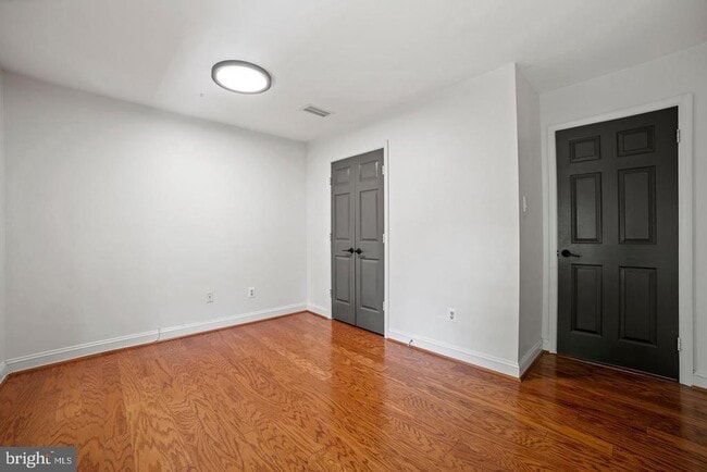 Building Photo - 5309 Tractor Ln