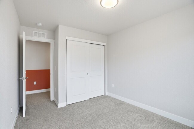 Building Photo - $3,940.95 - 3 Bed, 2.5 Bath Townhome In Denver with Central AC and Outdoor Space!