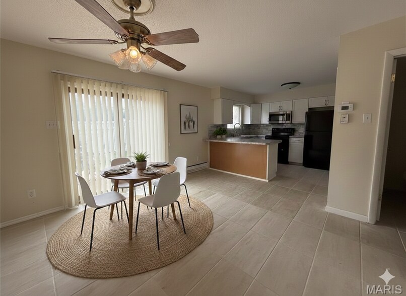 Building Photo - 846 Dumont Pl