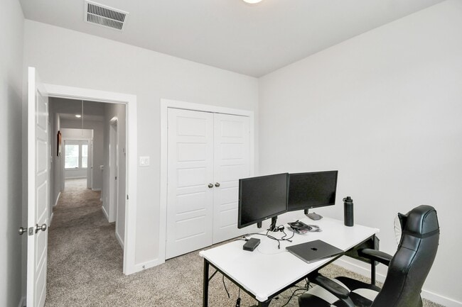 Building Photo - 8213 Rising Stream Dr