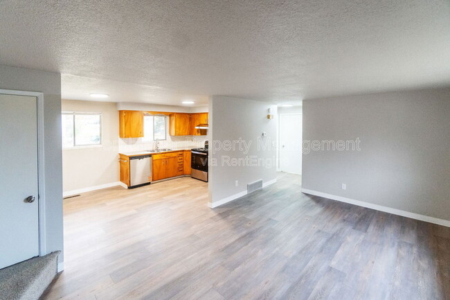 Building Photo - 11904 E 10th Ave