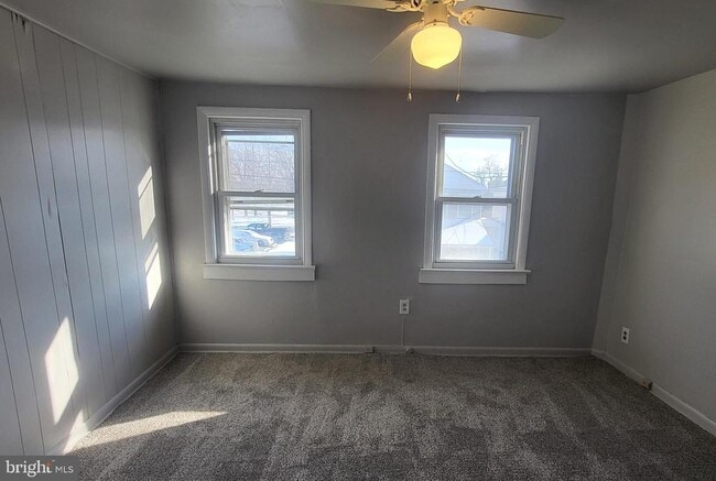 Building Photo - 4 W 2nd St