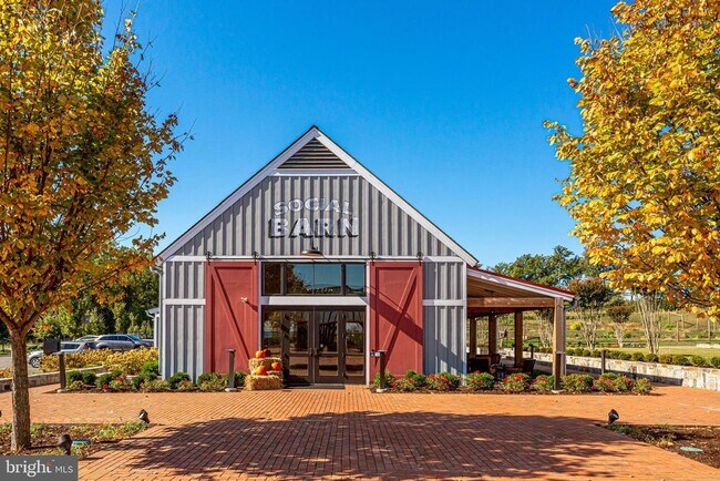 Building Photo - 2067 Alder Ln