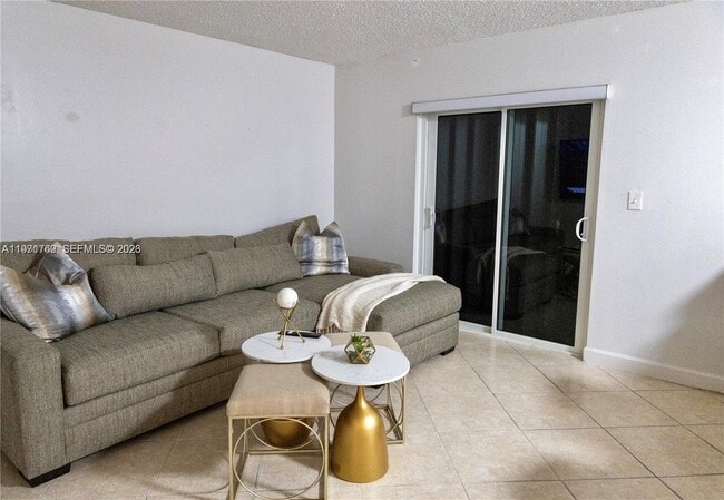 Building Photo - 21 SW 113th Ave