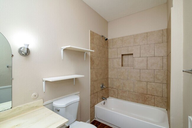 Building Photo - 5300 Wonder Dr