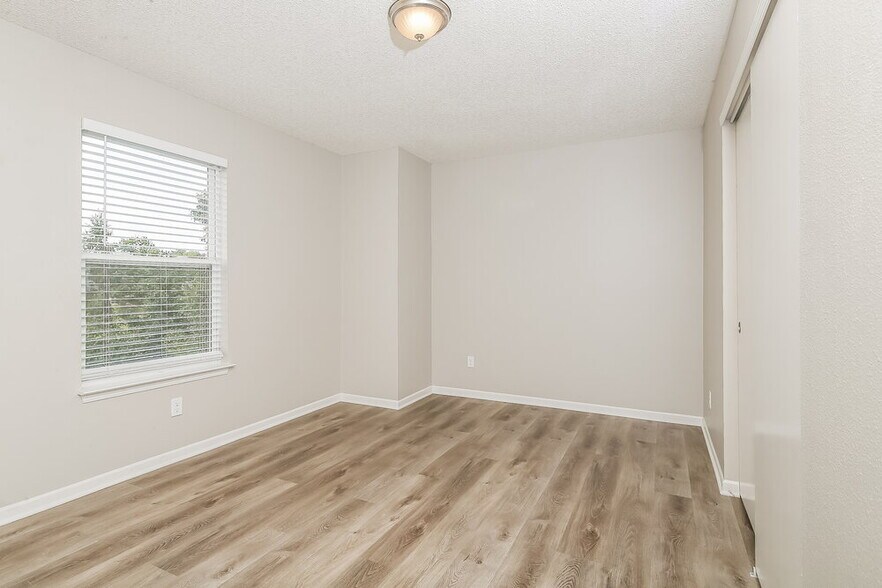 Building Photo - 8943 Browns Valley Ln