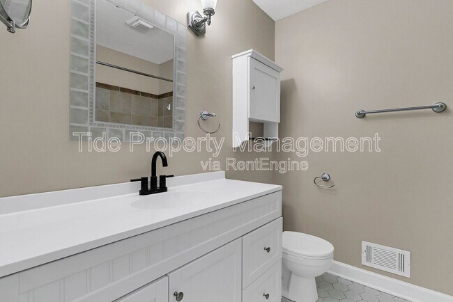 Building Photo - 109 Runnymede Ln