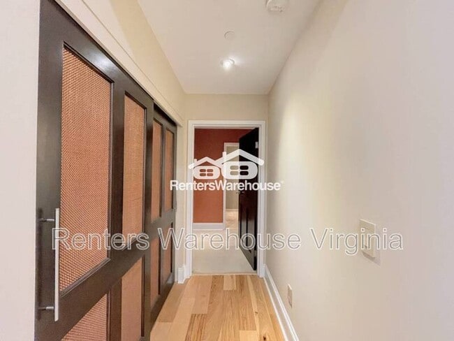 Building Photo - 219 Granby St