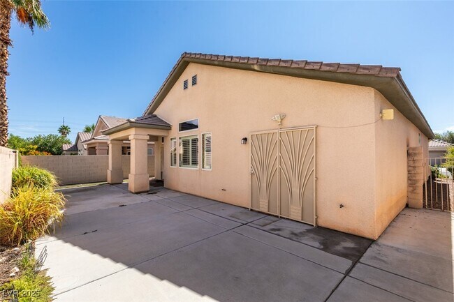 Building Photo - 7000 Point Cabrillo Ct
