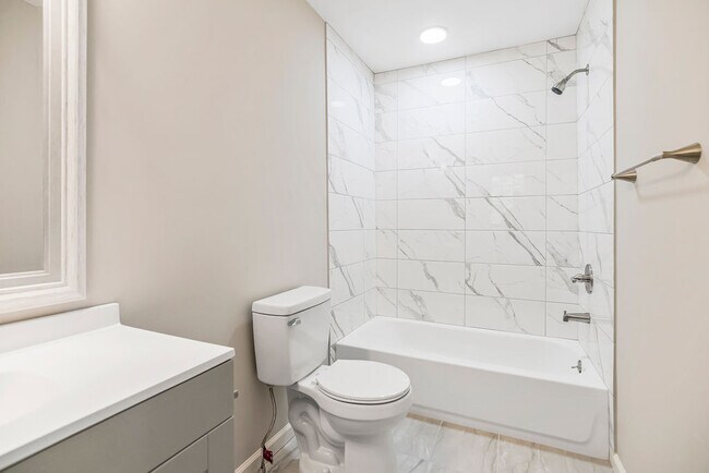 Building Photo - 9859 Connell Dr