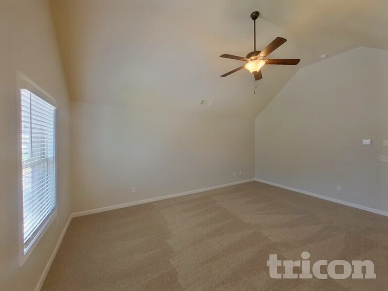 Building Photo - 11039 Shadow Creek Terrace