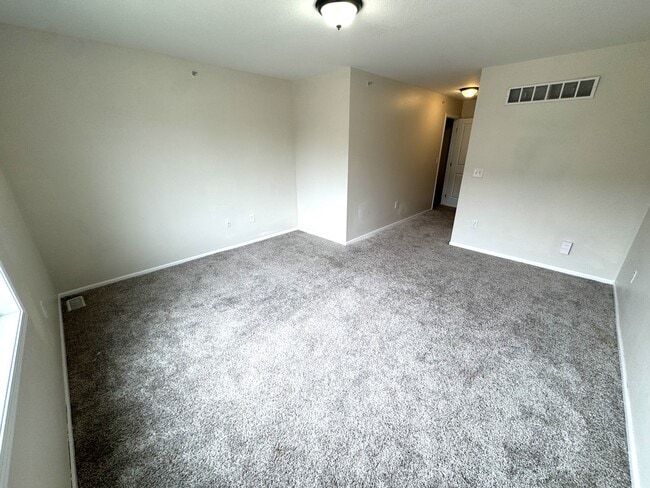 Building Photo - 8580 Rock Dr
