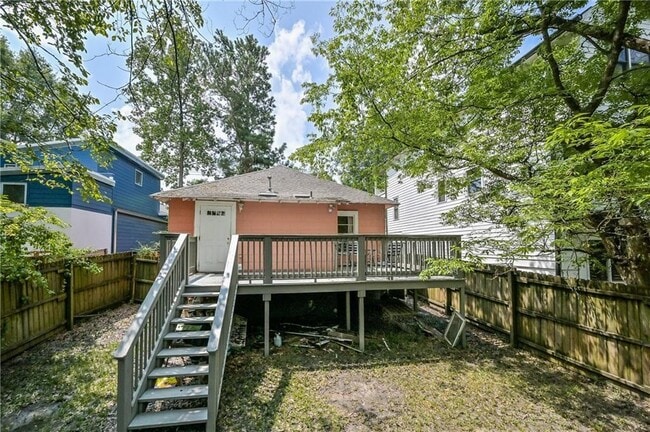 Building Photo - 1070 Wylie St SE