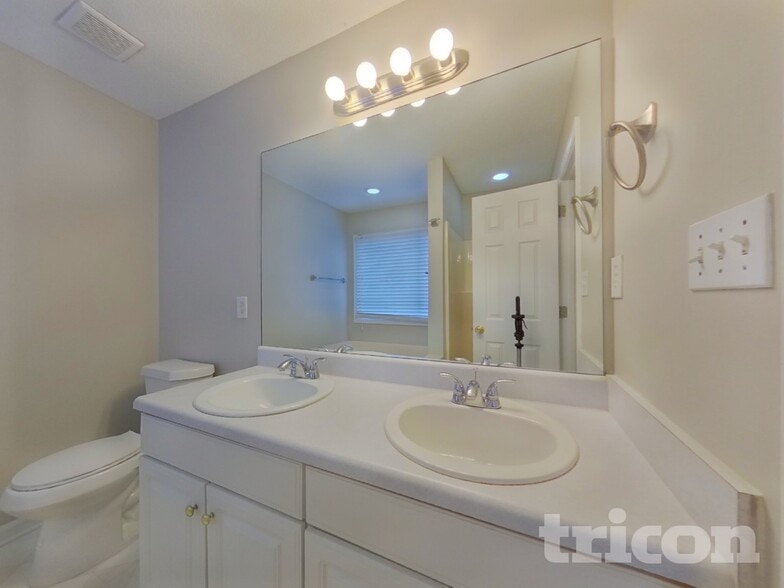 Building Photo - 3 Misty Ridge Pl