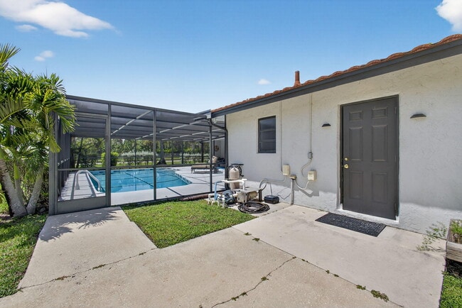 Building Photo - 17218 Shetland Ln