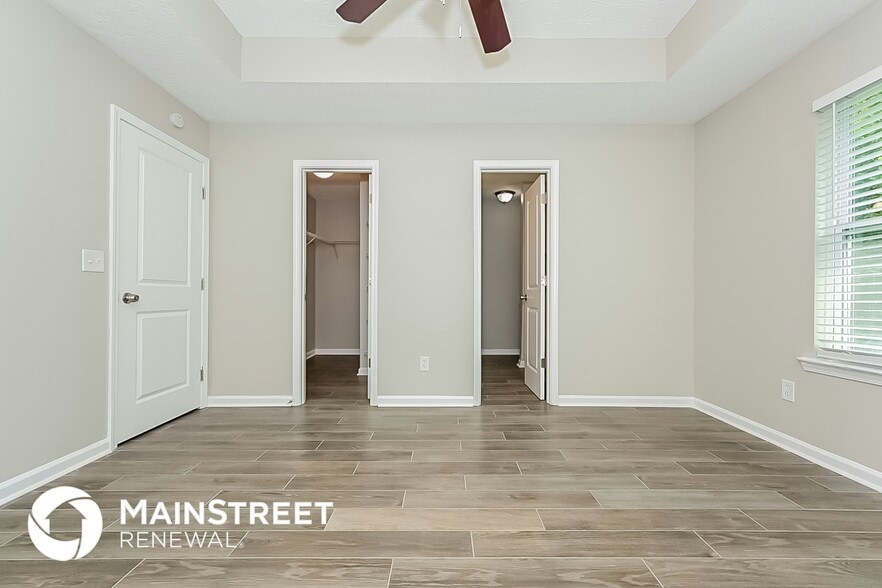 Building Photo - 350 Summer Hill Cir