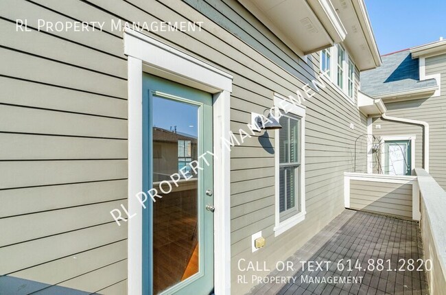 Building Photo - Beautiful two bedroom two bathroom condo i...