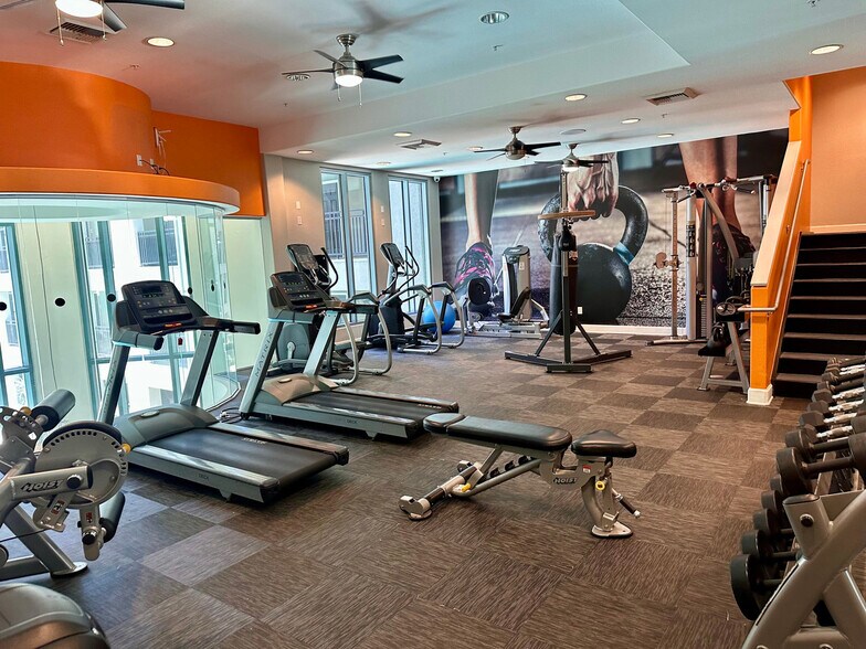 Building Photo - 1670 Kettner Blvd