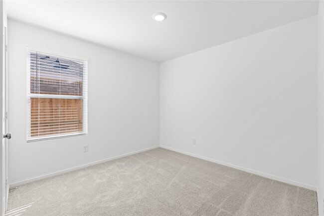Building Photo - 28714 Bottom Grass Trl